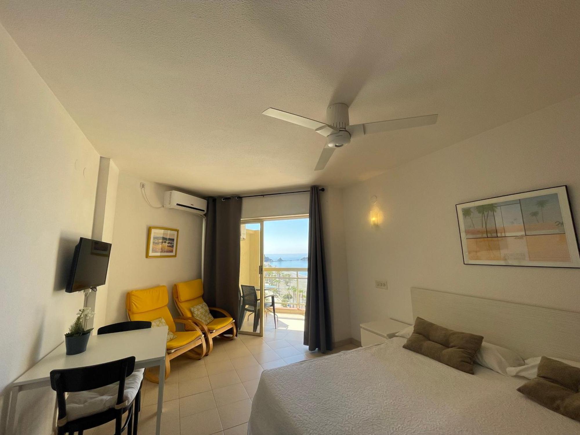 Apartahotel Chinasol Con Parking Y Desayuno Almuñécar エクステリア 写真
