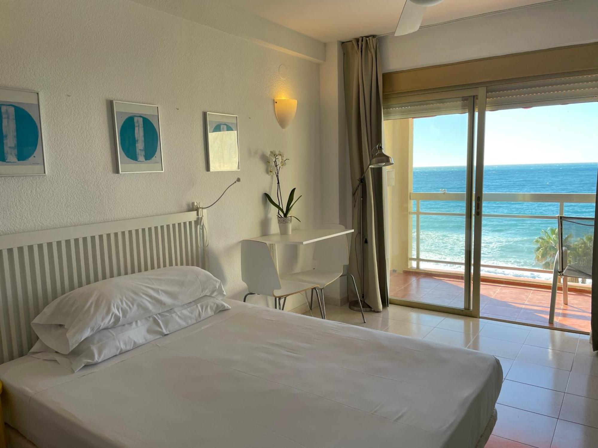 Apartahotel Chinasol Con Parking Y Desayuno Almuñécar エクステリア 写真